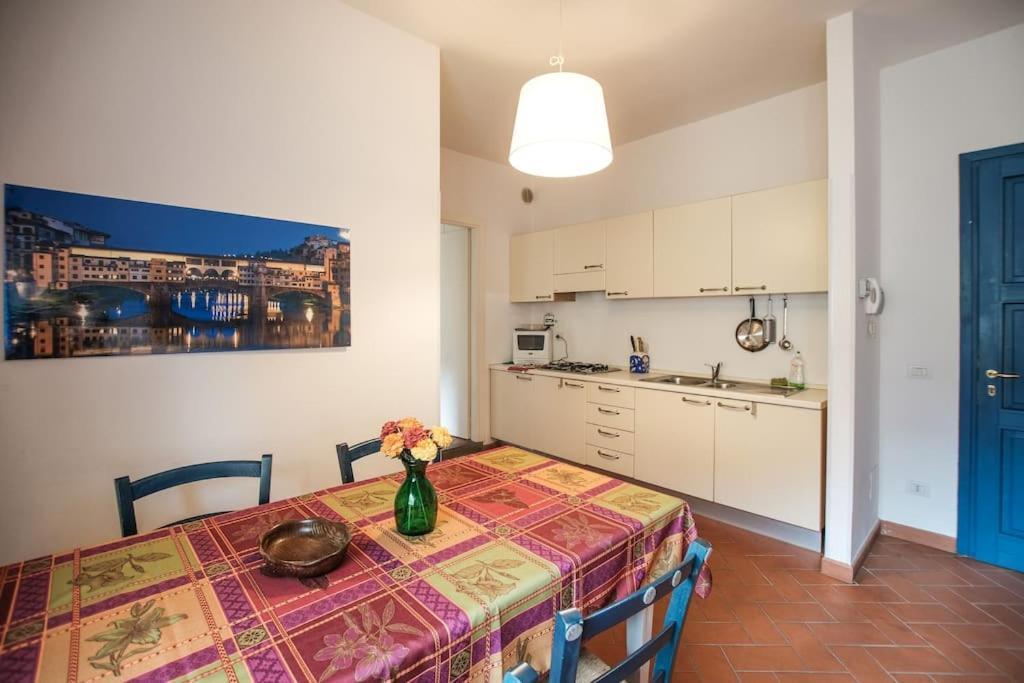Nice Apartment Near Ponte Vecchio Флоренция Екстериор снимка
